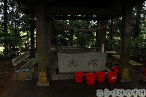 白山稚児神社