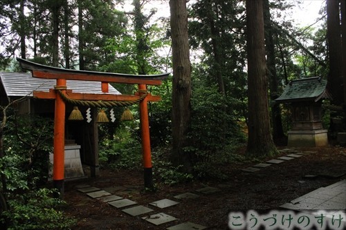 白山稚児神社