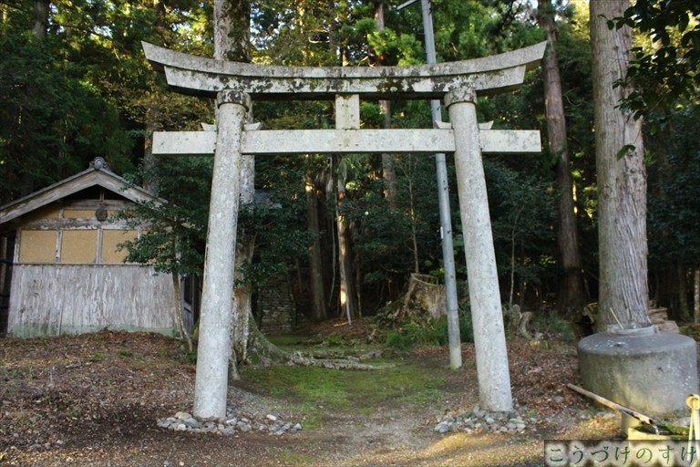 椎村神社